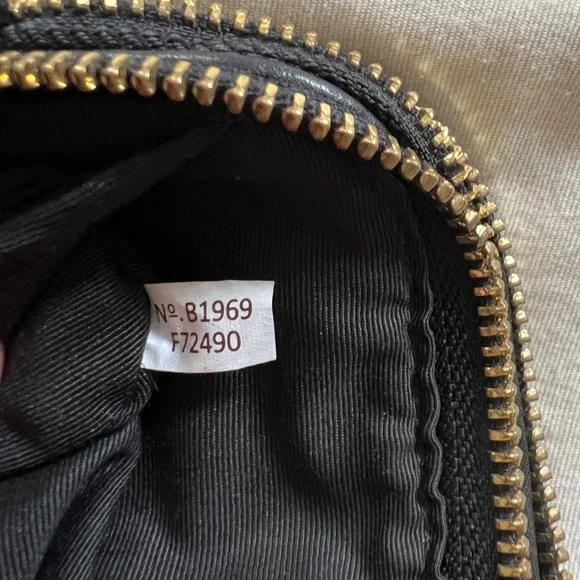 Coach Crossbody Pouch with Gold Chain  Black Leather Bag - Picture 11 of 12